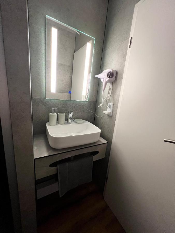 Ferienwohnung ビスピンゲン エクステリア 写真